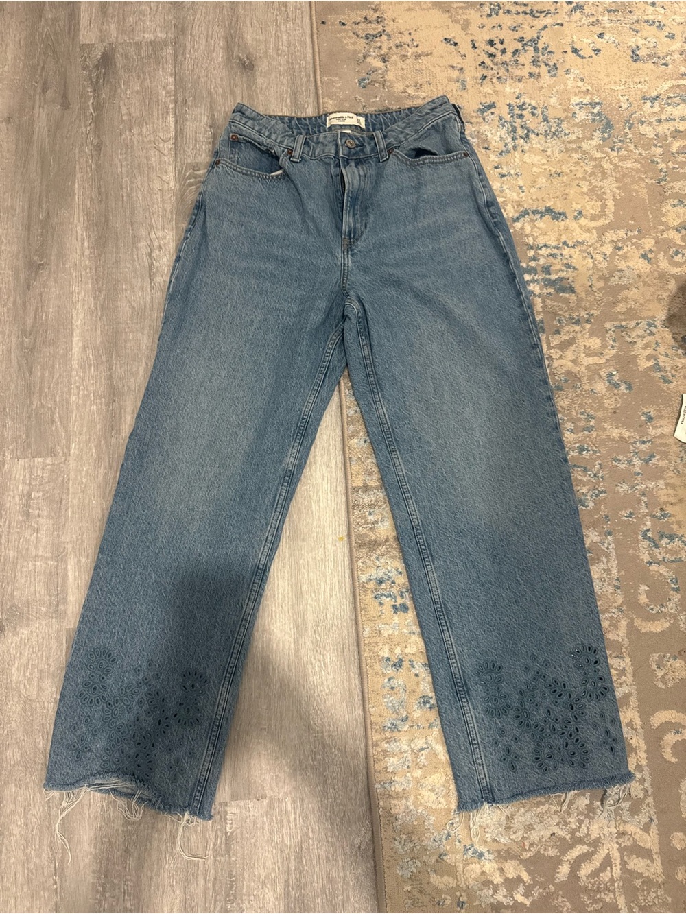Abercrombie Women’s Blue Wide-Leg Embroidered Hem Jeans